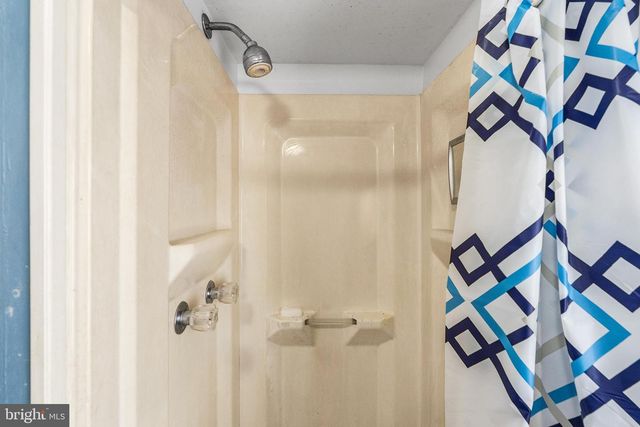 955 TERRACE, Ewing, NJ 08618