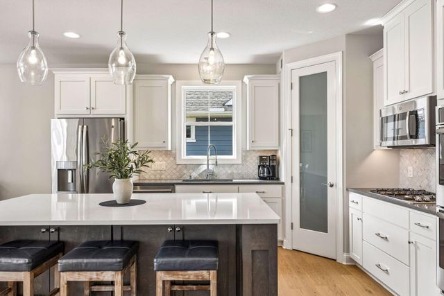 5420 Alvarado Lane N, Plymouth, MN 55446