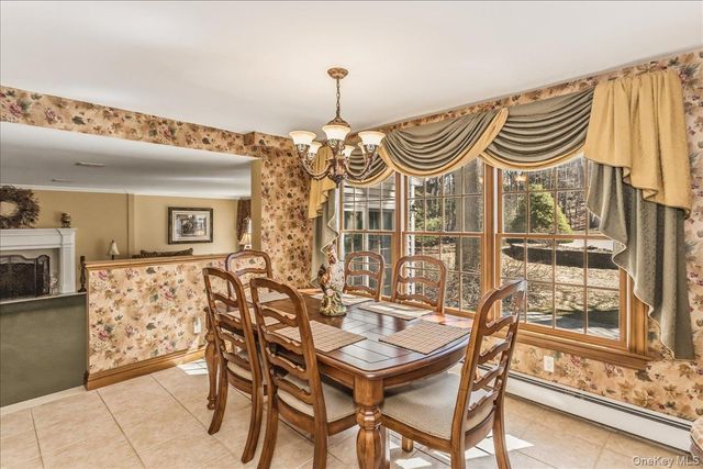 12 Bob O Link Lane, Northport, NY 11768