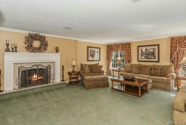 12 Bob O Link Lane, Northport, NY 11768