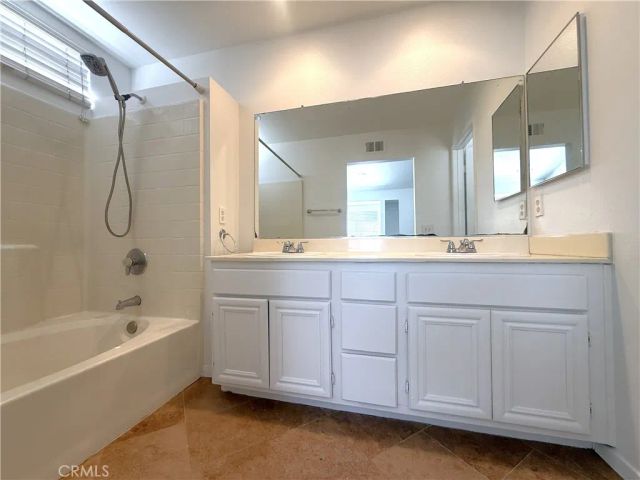 1816 Saint Louis Avenue, Signal Hill, CA 90755