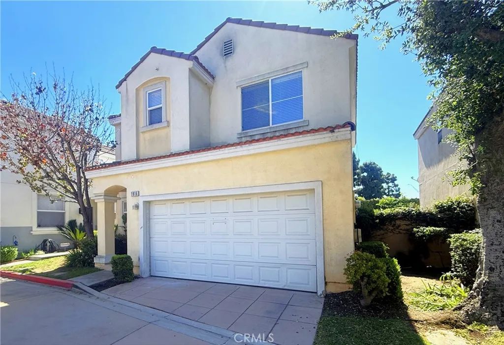 1816 Saint Louis Avenue, Signal Hill, CA 90755