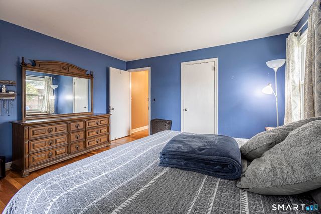 5 Claremont Avenue, Enfield, CT 06082