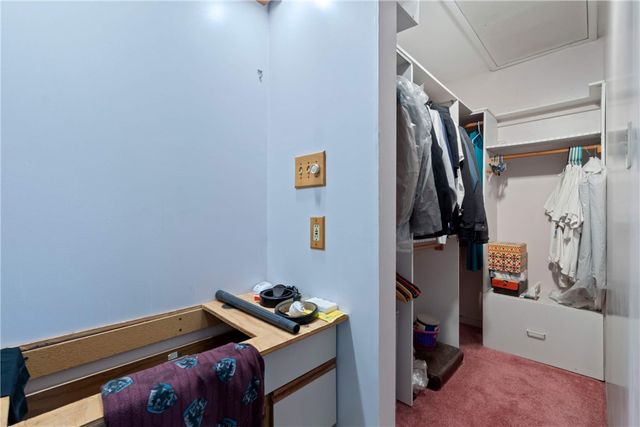 2545 Ashwood Ct, Economy, PA 15042