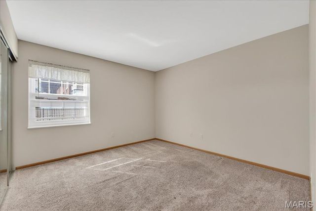 667 S Kirkwood Road 102, Kirkwood, MO 63122