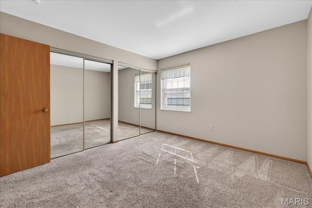 667 S Kirkwood Road 102, Kirkwood, MO 63122