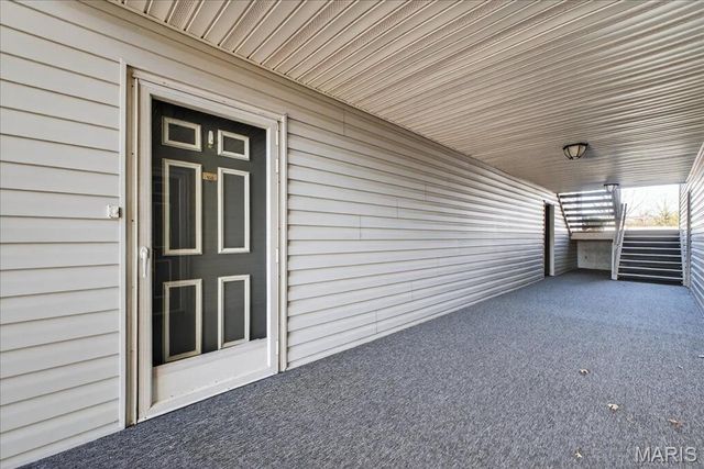 667 S Kirkwood Road 102, Kirkwood, MO 63122