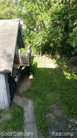 16594 Westbrook Street, Detroit, MI 48219