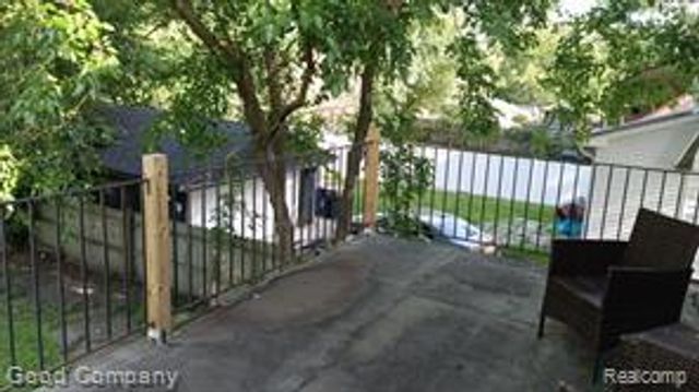 16594 Westbrook Street, Detroit, MI 48219