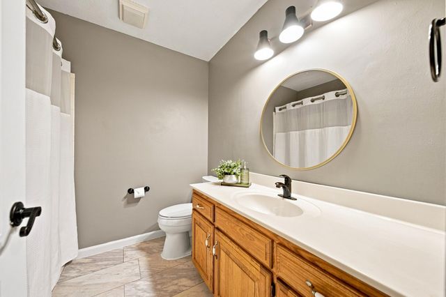 2206 W Rockwood Street, Springfield, MO 65807