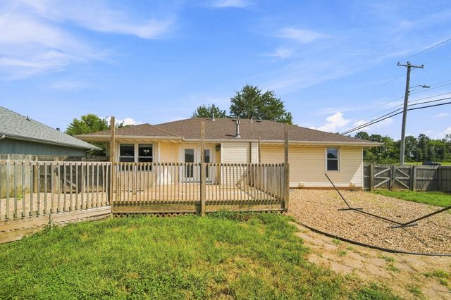 2206 W Rockwood Street, Springfield, MO 65807