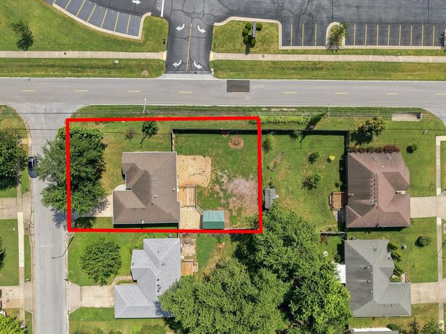2206 W Rockwood Street, Springfield, MO 65807