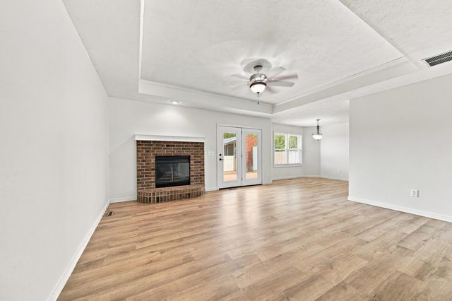 2206 W Rockwood Street, Springfield, MO 65807