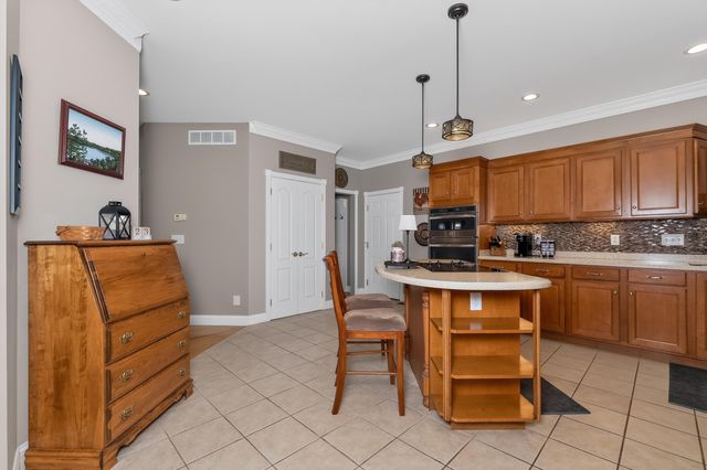 102 Harbour Pointe Drive, Williamstown, KY 41097
