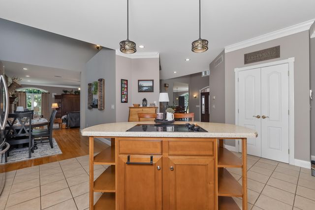 102 Harbour Pointe Drive, Williamstown, KY 41097