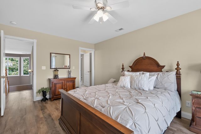 102 Harbour Pointe Drive, Williamstown, KY 41097