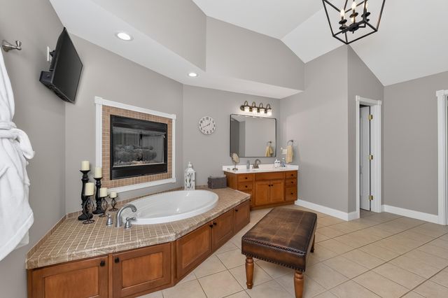 102 Harbour Pointe Drive, Williamstown, KY 41097