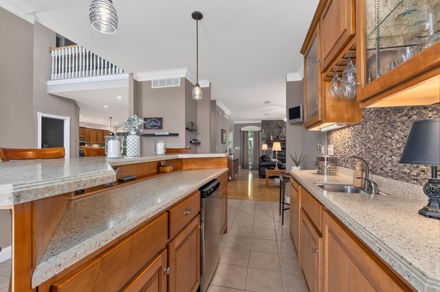 102 Harbour Pointe Drive, Williamstown, KY 41097