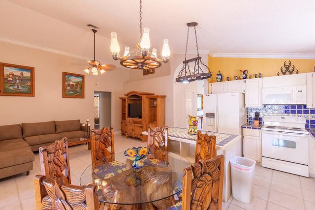 2689 Fairway Cove Court E, Wellington, FL 33414