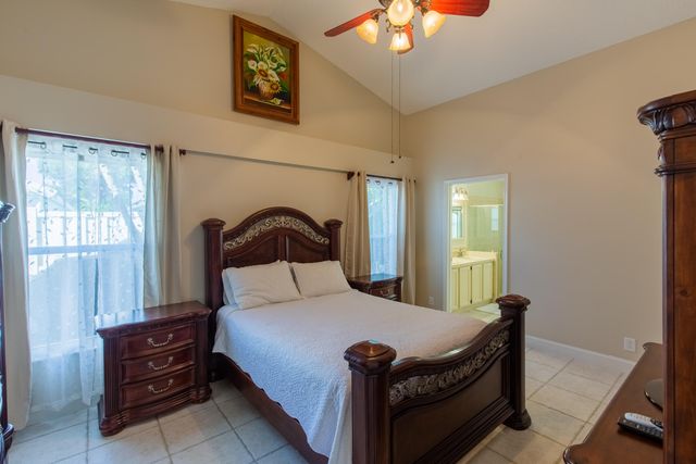 2689 Fairway Cove Court E, Wellington, FL 33414