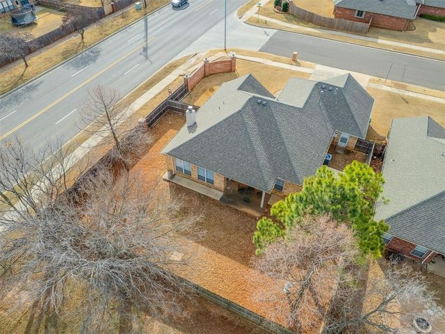 101 Halifax Way, Norman, OK 73069