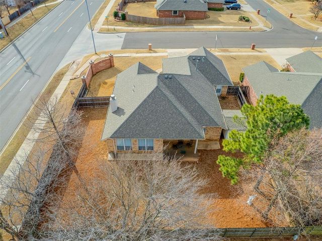 101 Halifax Way, Norman, OK 73069