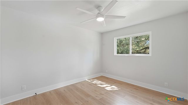 136 Lakeside Drive, Seguin, TX 78155