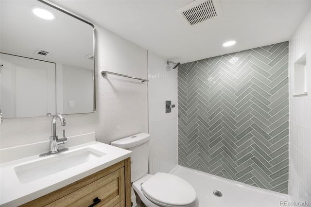 6177 W 65th Avenue, Arvada, CO 80003