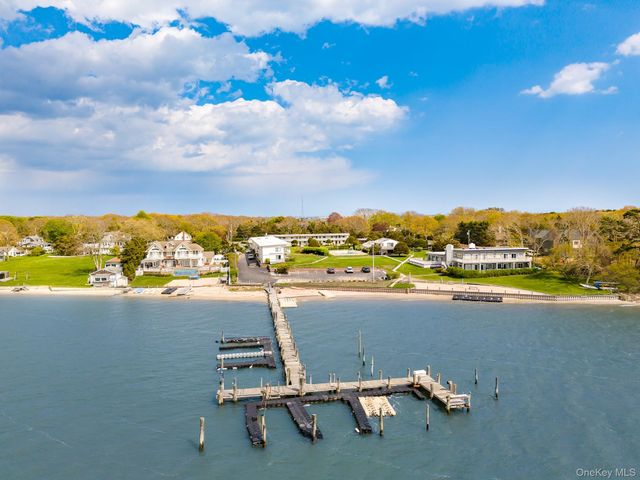 50 Rampasture Road 6, Hampton Bays, NY 11946