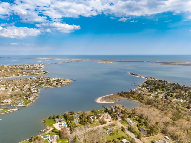 50 Rampasture Road 6, Hampton Bays, NY 11946