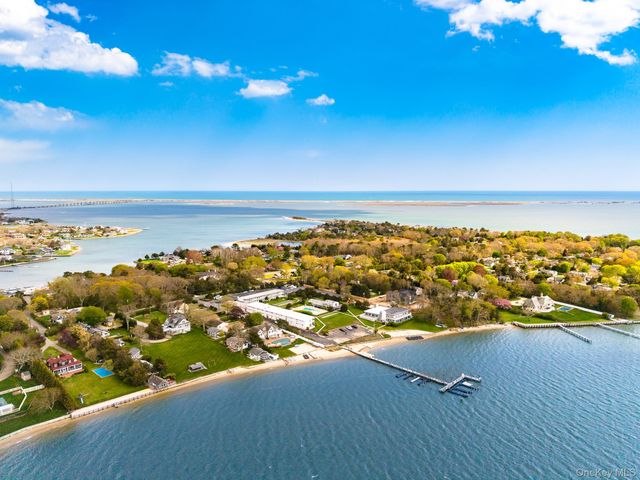 50 Rampasture Road 6, Hampton Bays, NY 11946