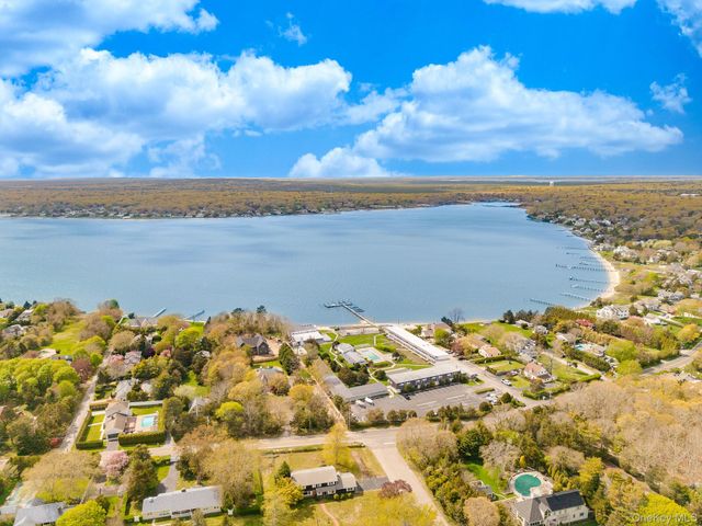 50 Rampasture Road 6, Hampton Bays, NY 11946