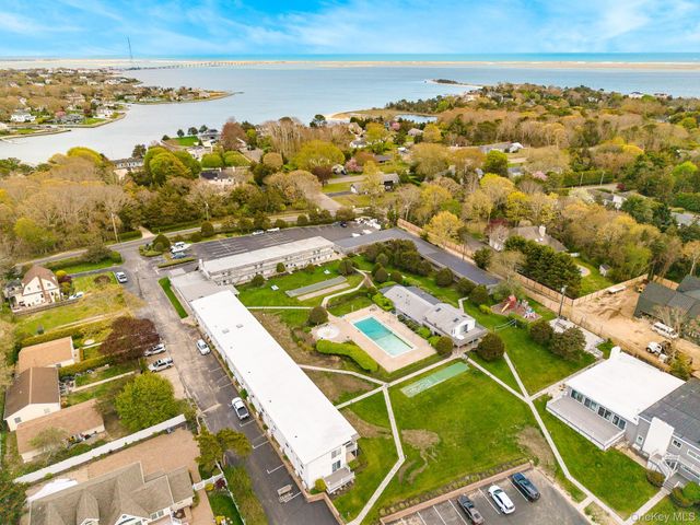 50 Rampasture Road 6, Hampton Bays, NY 11946