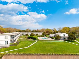 50 Rampasture Road 6, Hampton Bays, NY 11946
