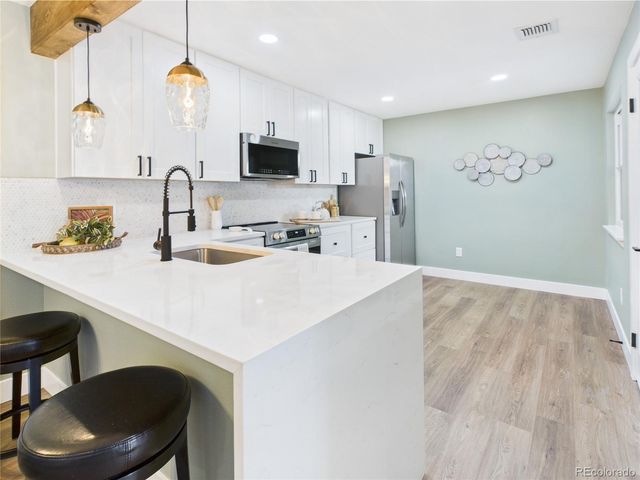 7205 S Gaylord Street G, Littleton, CO 80122