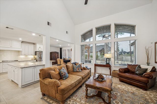 1004 Ivy Meadow Lane, Pinehurst, TX 77362