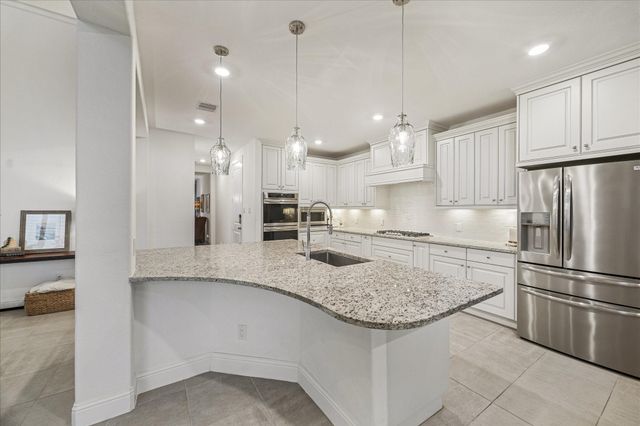 1004 Ivy Meadow Lane, Pinehurst, TX 77362