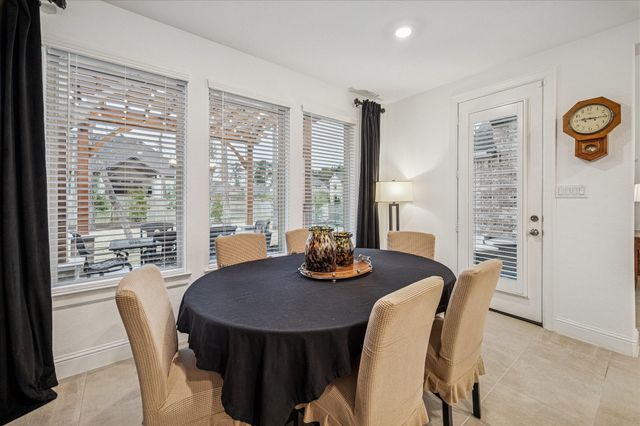 1004 Ivy Meadow Lane, Pinehurst, TX 77362