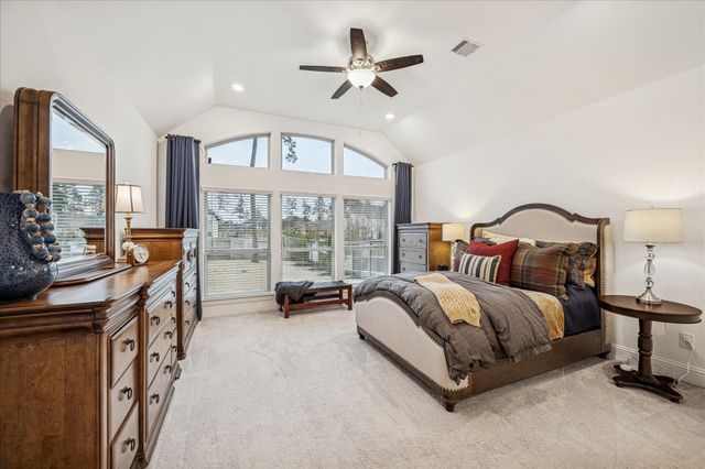 1004 Ivy Meadow Lane, Pinehurst, TX 77362