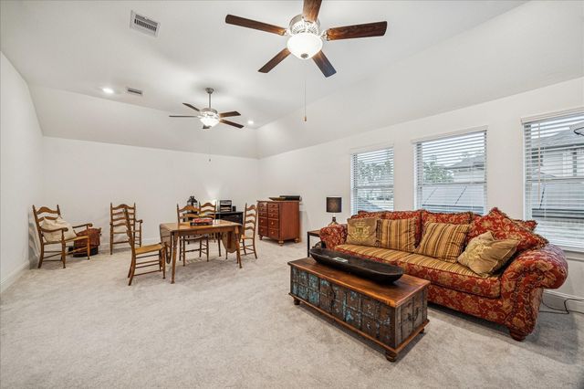 1004 Ivy Meadow Lane, Pinehurst, TX 77362