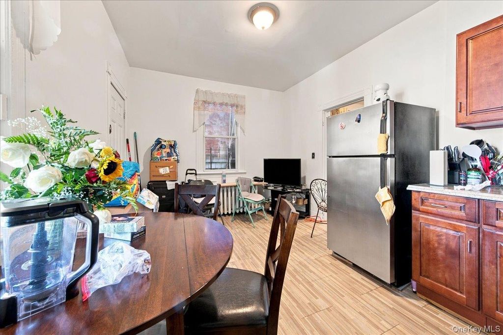 356 Riverdale Avenue 1, Yonkers, NY 10705 — photo 4