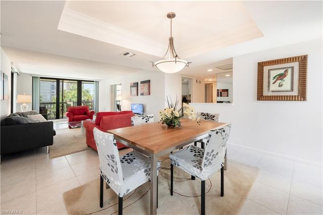 4551 Gulf Shore BLVD N 306, Naples, FL 34103