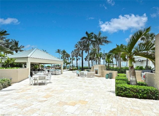 4551 Gulf Shore BLVD N 306, Naples, FL 34103