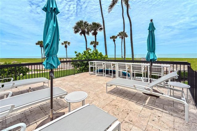 4551 Gulf Shore BLVD N 306, Naples, FL 34103
