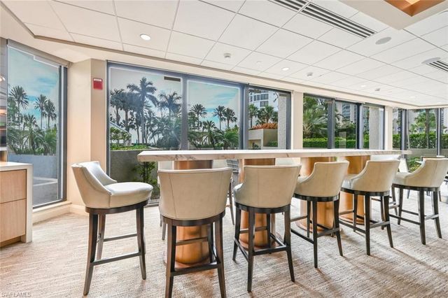 4551 Gulf Shore BLVD N 306, Naples, FL 34103