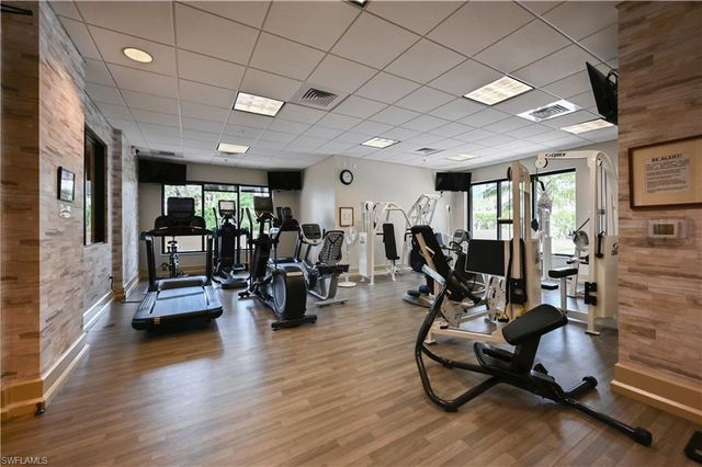 4551 Gulf Shore BLVD N 306, Naples, FL 34103