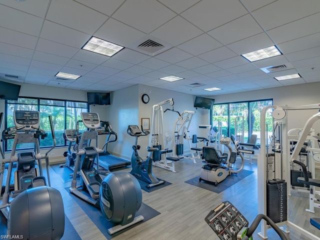4551 Gulf Shore BLVD N 306, Naples, FL 34103