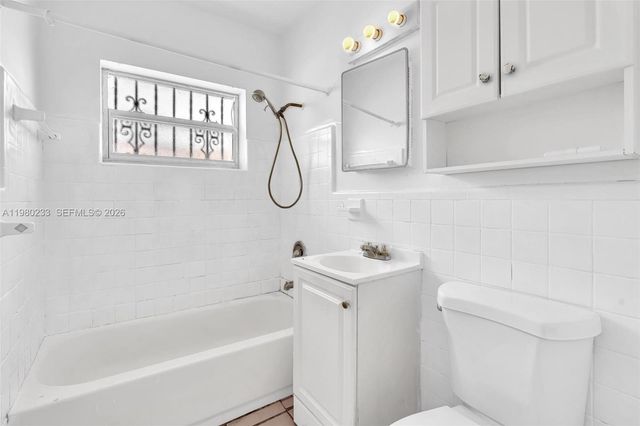 2835 SW 24th St 1, Miami, FL 33145