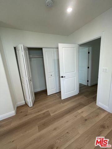 2300 N Commonwealth Avenue, Los Angeles, CA 90027