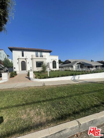 2300 N Commonwealth Avenue, Los Angeles, CA 90027